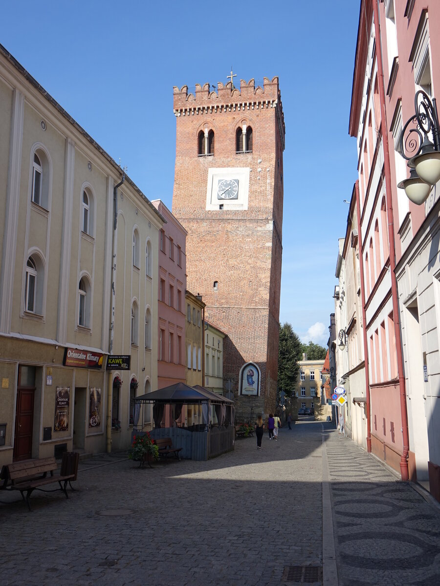 Zabkowice Slaskie / Frankenstein, Schiefer Turm, erbaut im 15. Jahrhundert (12.09.2021)