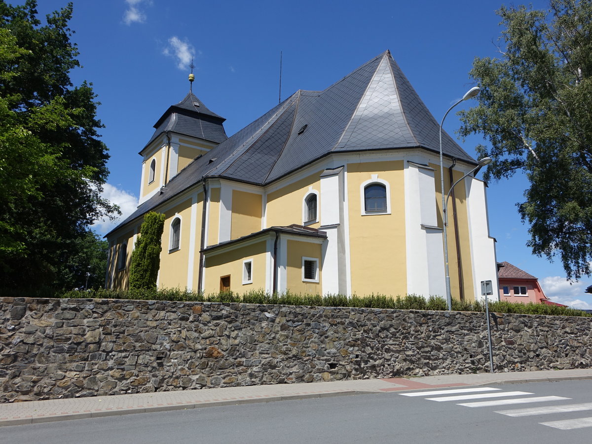 Zabreh / Hohenstadt an der March, Friedhofskirche St. Barbara, erbaut im 15. Jahrhundert (30.06.2020)