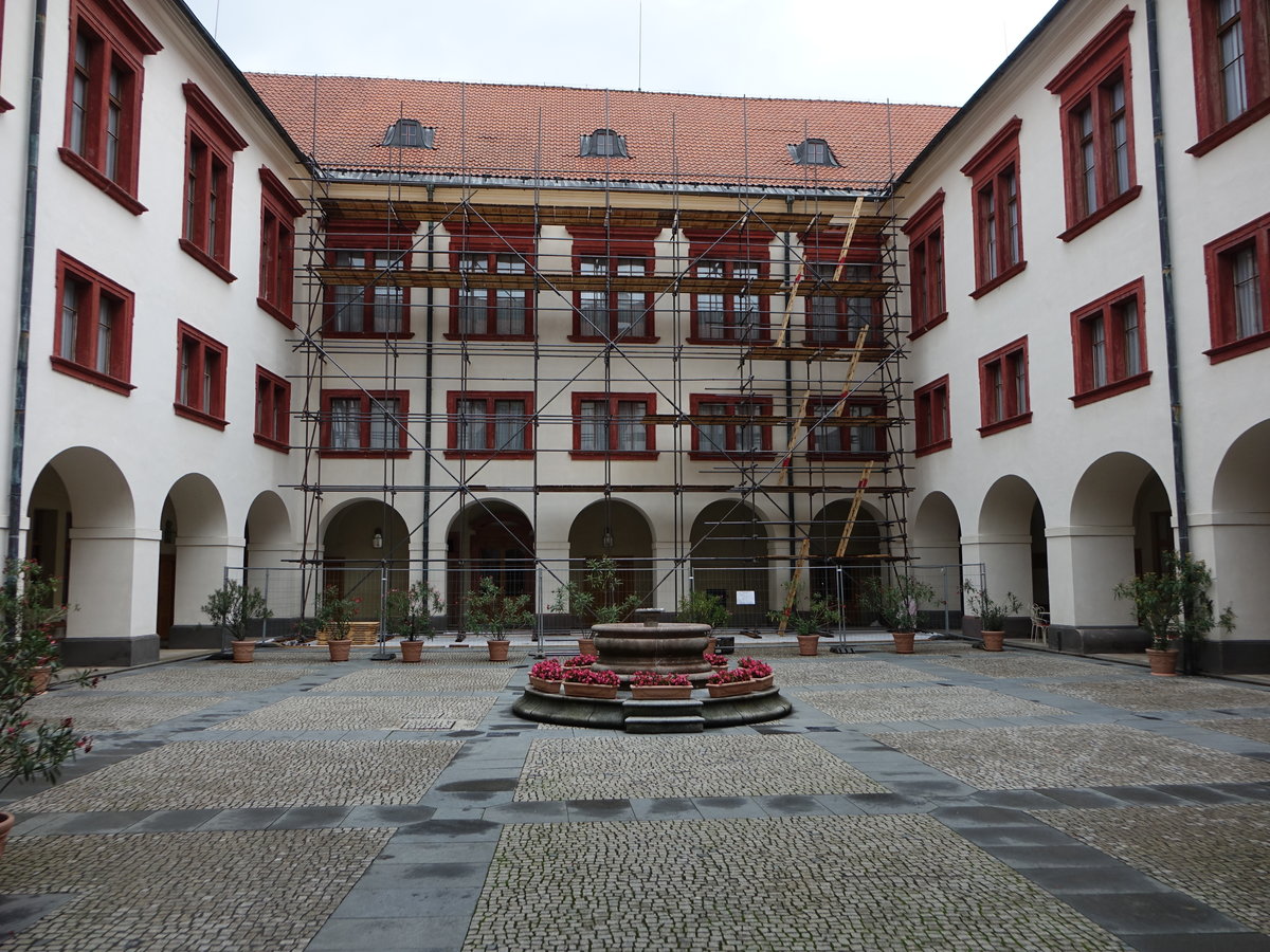 Zakupy / Reichstadt, Arkadenhof im Renaissance Schlo (27.09.2019)