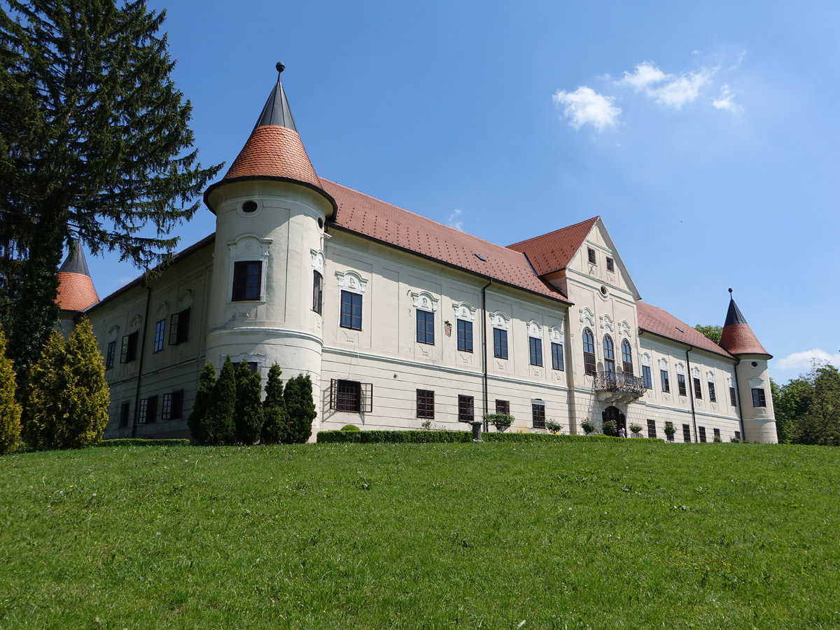 Zapresic, frhbarocke Schloss Novi Dvori, erbaut ab 1611 von der Familie Zrinski (01.05.2017)