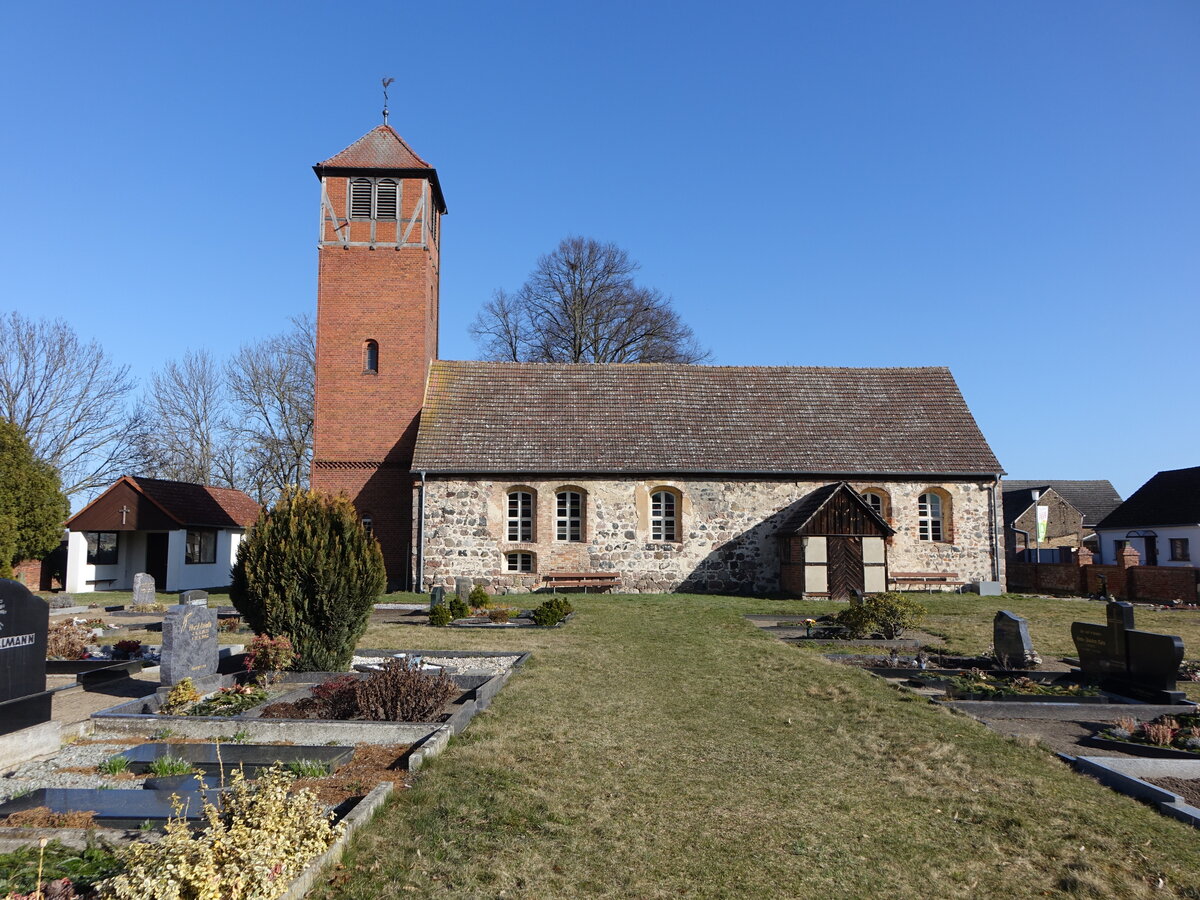 Zauchwitz, evangelische Dorfkirche, erbaut 1459 (12.03.2026)