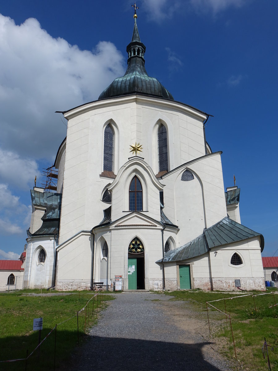 Zdar nad Sazavou/ Saar, Wallfahrtskirche Zelen Hora, erbaut von 1719 bis 1722 auf Veranlassung des Abtes des Zisterzienserklosters Saar, Vclav Vejmluva, Architekt Johann Blasius Santini-Aichl (01.06.2019)