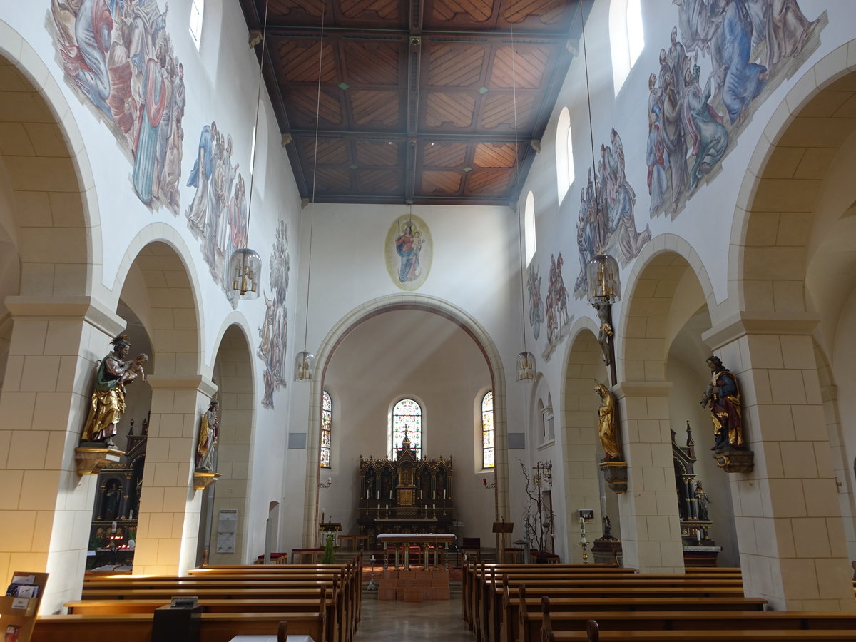 Zeitlarn, neuromanischer Innenraum in der St. Bartholomus Kirche (25.03.2018)
