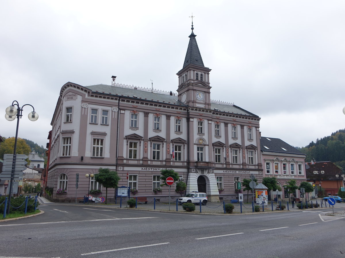 Zelezny Brod / Eisenbrod, Rathaus am Namesti 3. Kvetna (28.09.2019)