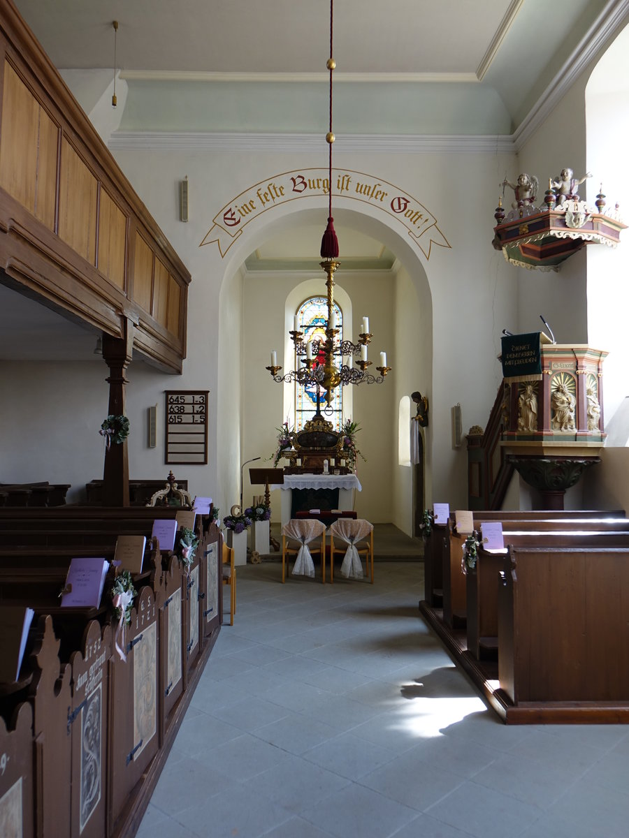 Zell, Innenraum der Ev. Pfarrkirche St. Matthus, Chorturmkirche, erbaut 1717 (07.07.2018)