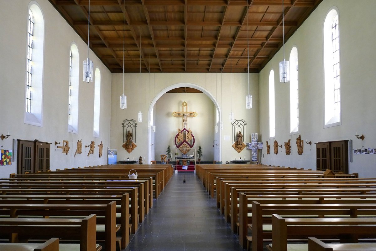 Zell i.W., Blick zum Altar in der Kirche St.Fridolin, Juli 2020