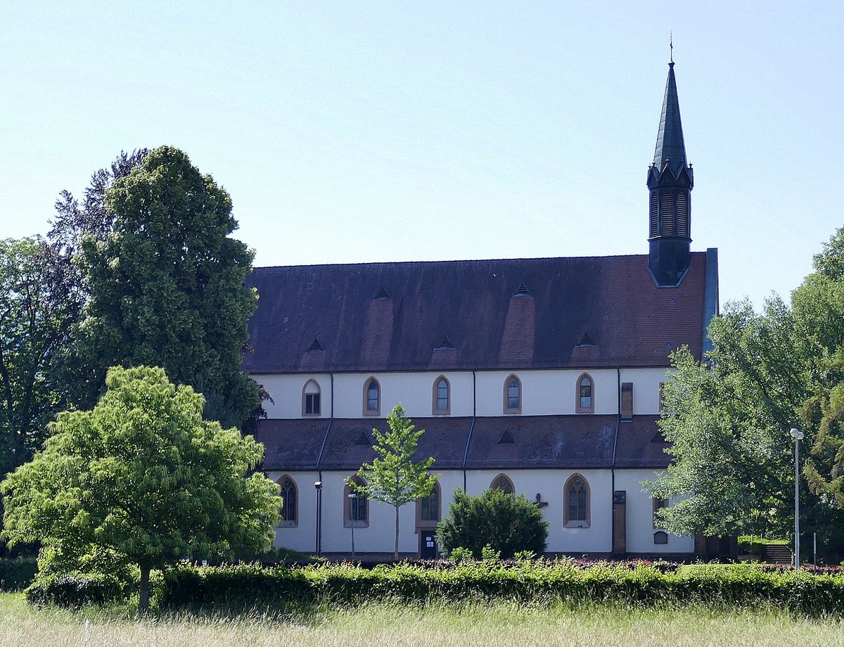 Zell-Weiherbach, OT von Offenburg, die katholische Weingartenkirche St.Philippus und Jakobus, 1878 im neugotischen Stil erbaut, Juni 2020