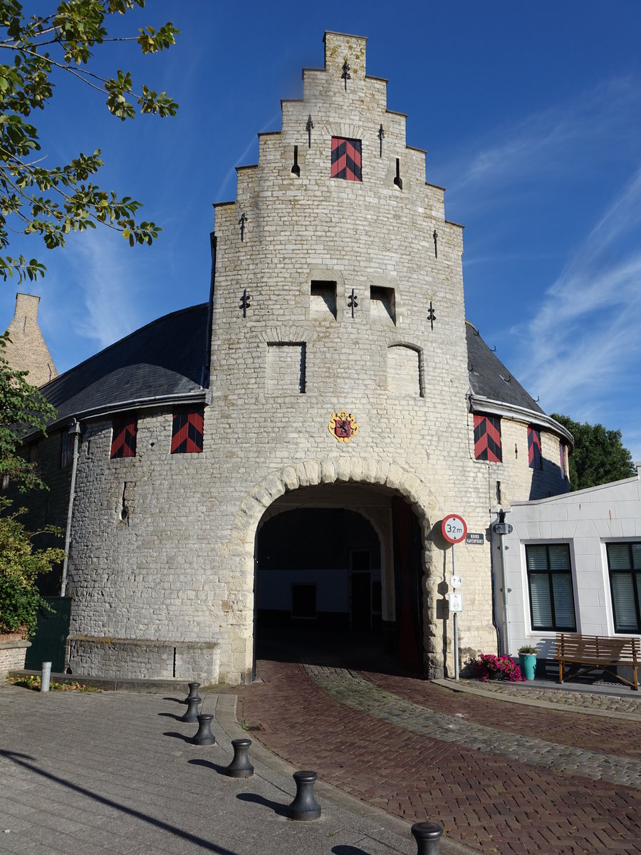 Zierikzee, Nordhavenpoort, hufeisenfrmiges Bollwerk aus dem 15. Jahrhundert (25.08.2016)