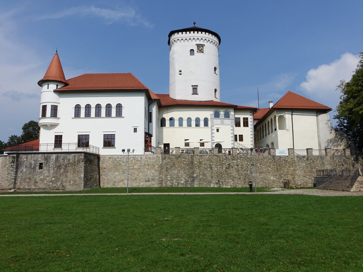 Zilina / Sillein, Schloss Budatin, Wasserburg auf dem Nordufer der Waag, erbaut bis 1545 (30.08.2019)