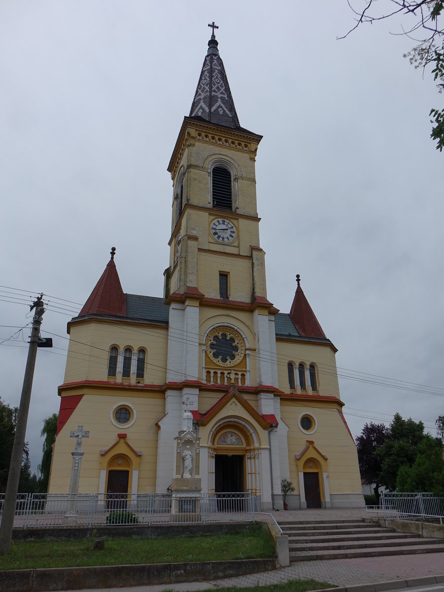 Zohor / Sachern, Pfarrkirche St. Margarete von Antiochien, erbaut 1898 (05.08.2020)