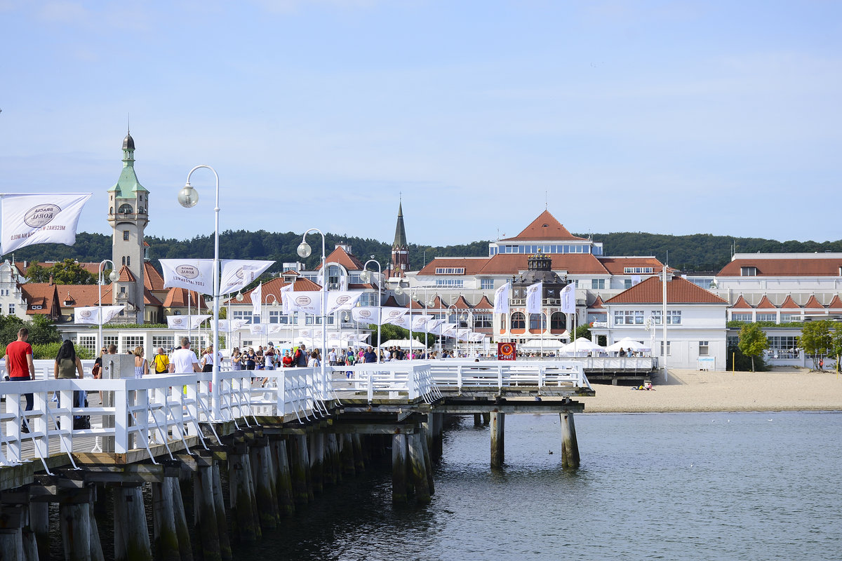 Zoppot / Sopot. Seit knapp 200 Jahren gehrt der Spaziergang auf dem Zoppoter Seesteg zum Pflichtprogramm bei einem Besuch in Zoppot. Aufnahme: 15. August 2019.