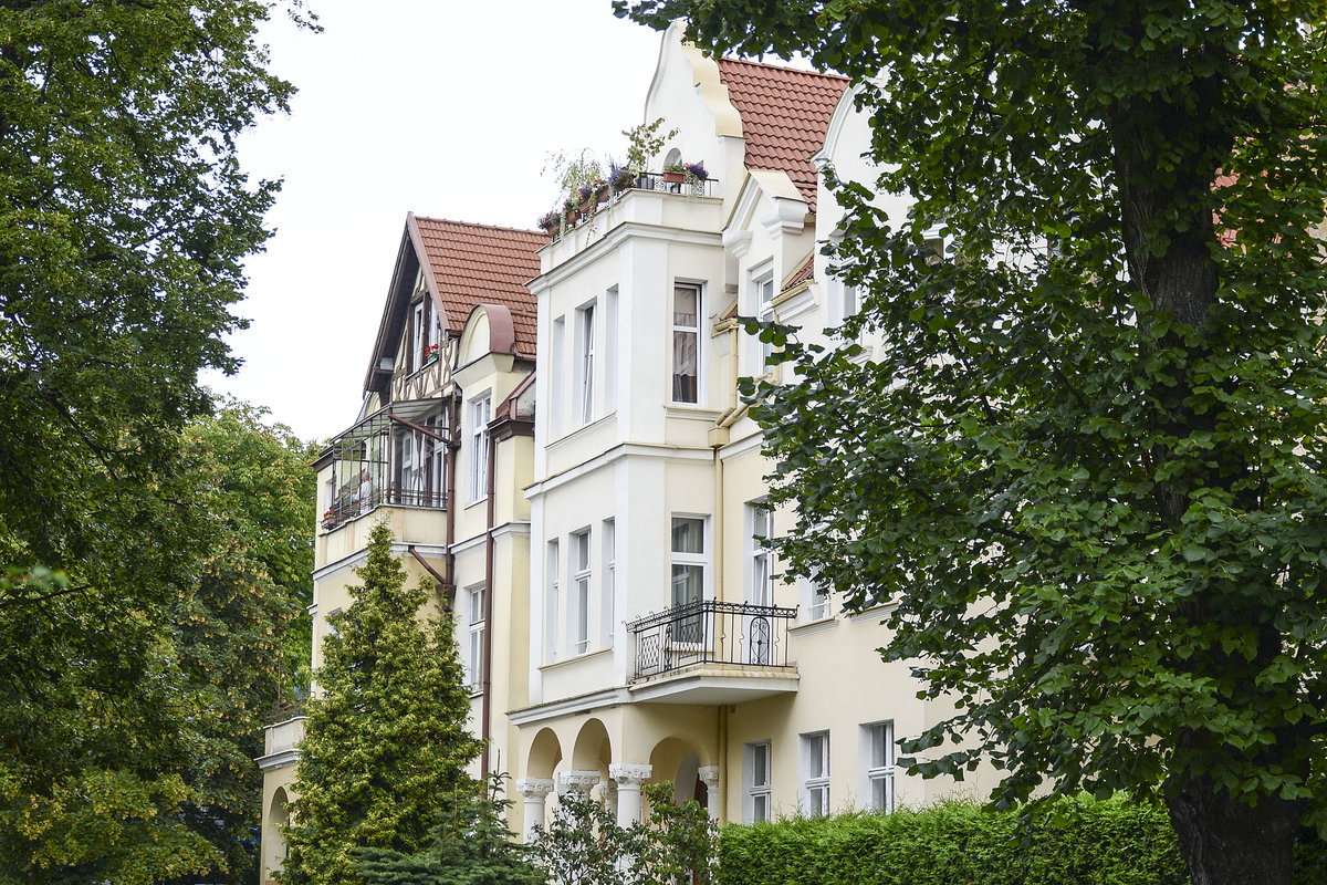 Zoppot - Sopot. Huser in der Doktor Aleksandra Majkowskiego (bis 1945: Promenadenstrae). Aufnahme: 16. August 2019.