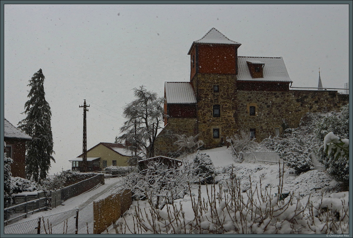 Zu einem Wohnhaus umgebaut wurde dieser Turm der Stadtmauer am Schlossberg von Blankenburg. (03.01.2021)