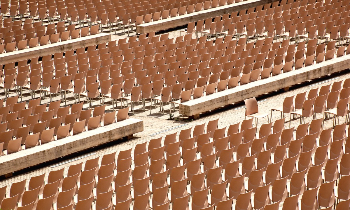Zuschauerpltze am Freilichttheater an Generalife in Granada. Aufnahme: Juli 2014.