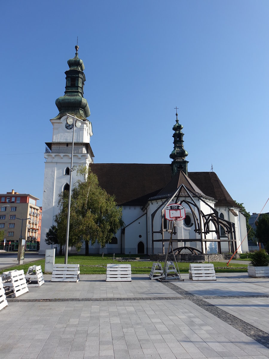 Zvolen / Altsohl, gotische Pfarrkirche St. Elisabeth, erbaut von 1381 bis 1390 (08.08.2020)