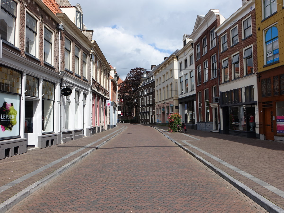 Zwolle, historische Huser in der Koestraat (23.07.2017)