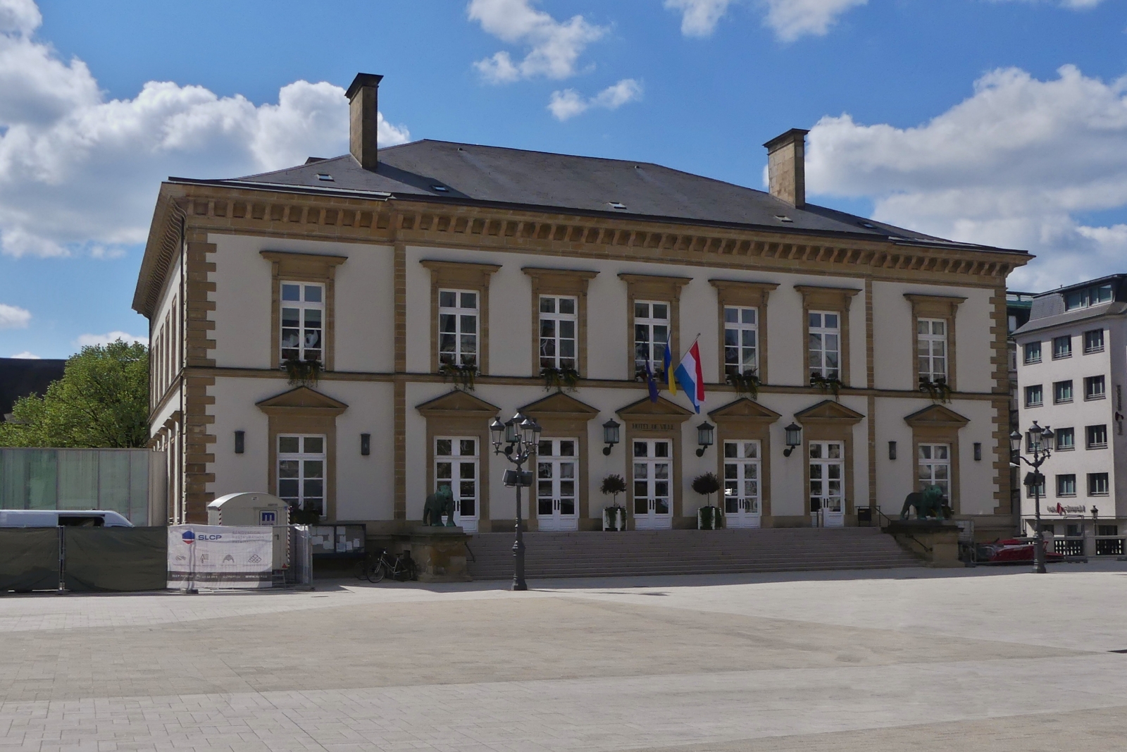 Das Rathaus der Stadt Luxemburg an der Place Guillaume II. 04.2024