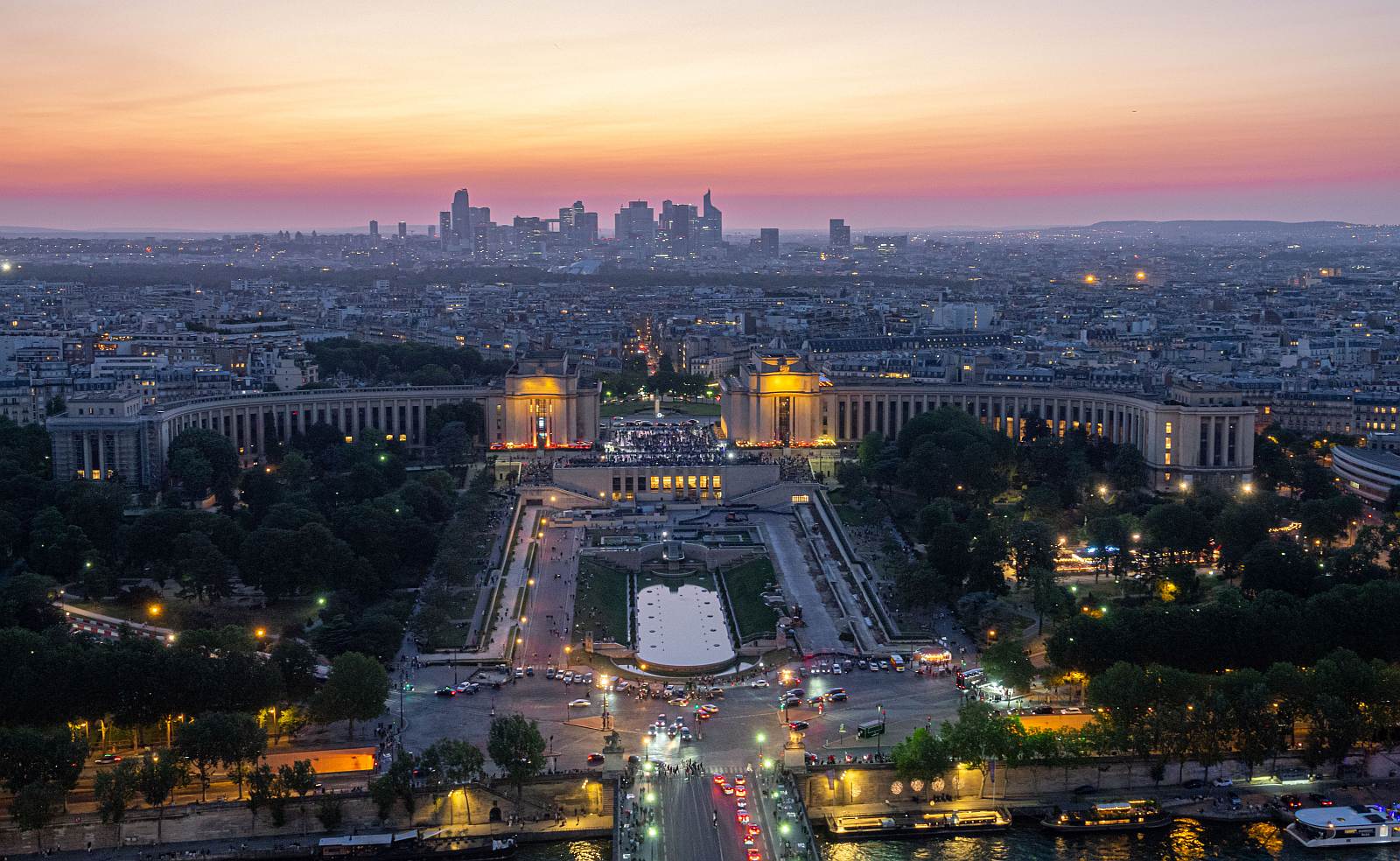 Paris (Trocadero und Businessviertel) vom Eiffel Turm, in Blickrichtung Nord. Foto: 06.2023.