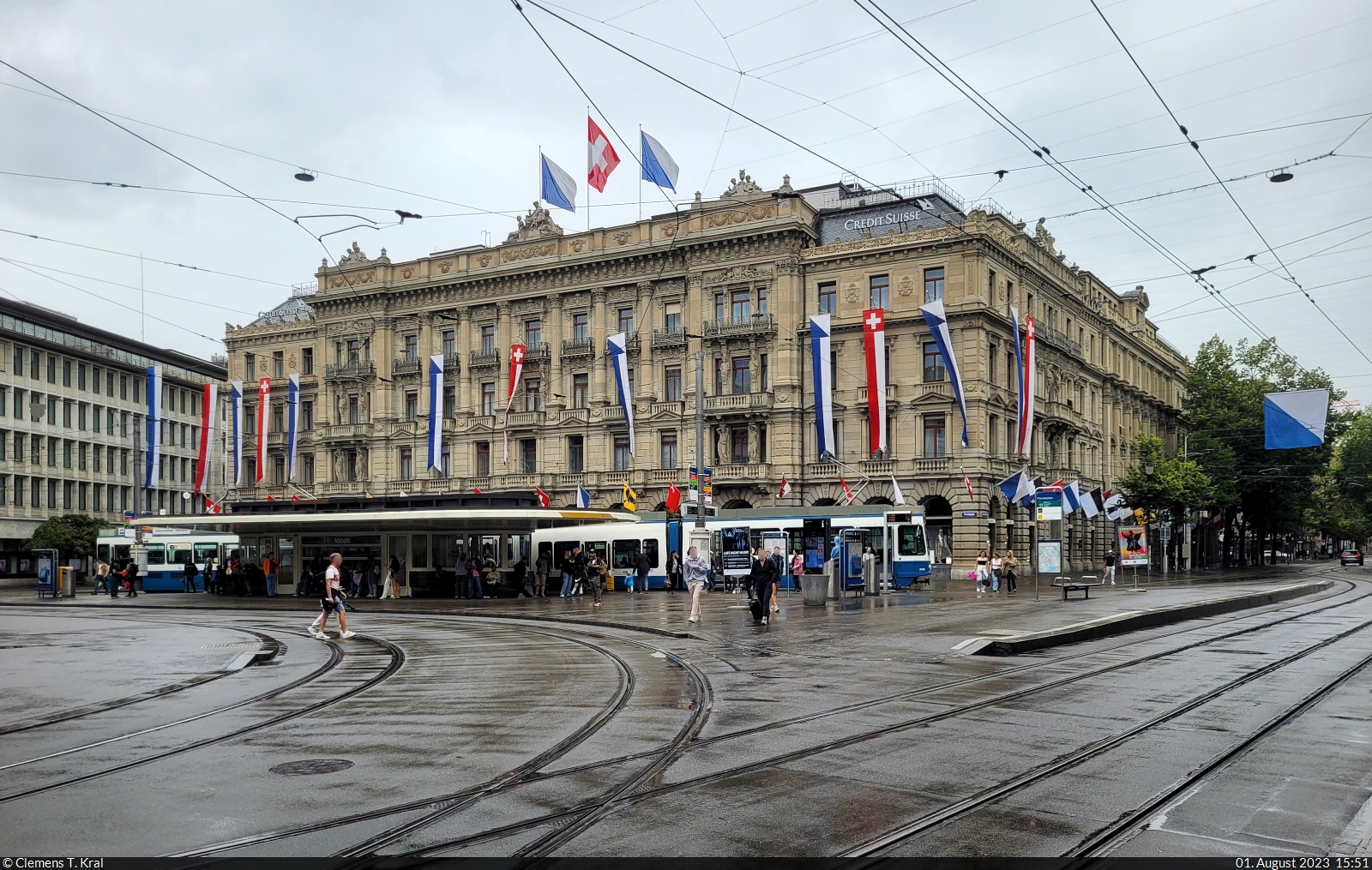 Symbol fr das Schweizer Bankenwesen ist der Paradeplatz in Zrich (CH) mit dem Haupthaus der Credit Suisse Group.

🕓 1.8.2023 | 15:51 Uhr