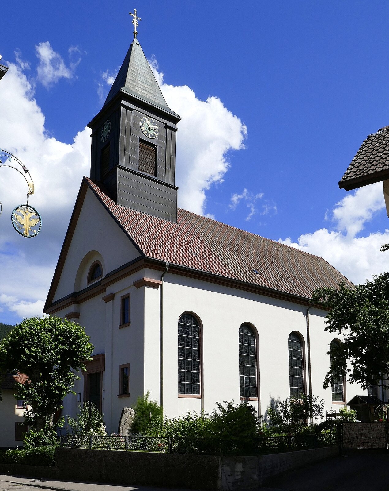 Yach, die katholische Pfarrkirche St.Wendelin, 1826-27 im Weinbrennerstil erbaut, Juli 2922