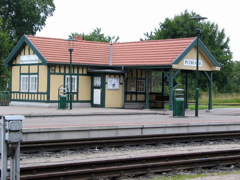 Altes Bahnhofsgebude der Schmalspurbahn in Putbus auf der Insel Rgen