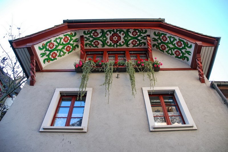 Aarau, Hauptstadt des Kantons Aargau, 16.000 Einwohner. In der Altstadt sollte der Blick des fteren nach oben zu den schnen Giebeln gehen. 2.11.2006