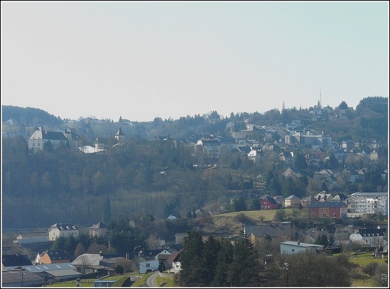 Am 21.03.09 ist es mir gelungen ein Bild der Oberstadt von Wiltz ohne störende Baukräne aufzunehmen. (Jeanny)