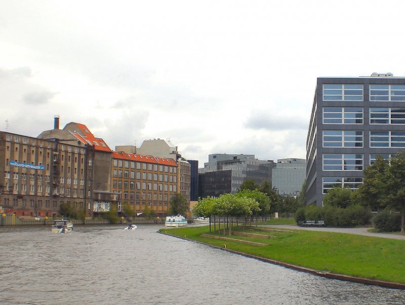 Auch das ist die Spree in Berlin, Sommer 2007