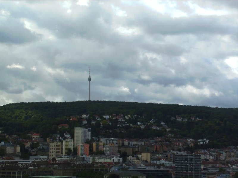 Ausblick vom Stuttgarter Bahnhofsturm auf die Innenstadt und den Fernsehturm (Aufnahme vom 04.04.09)