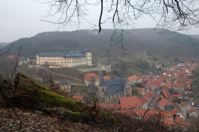 Aussicht auf das Schloss und die Kirche von Stolberg, gesehen ab dem Platz am Lutherbuche, der Platz wo Luther 1525 die Stadt Stolberg mit einem Vogel verglich. 20.02.2007.