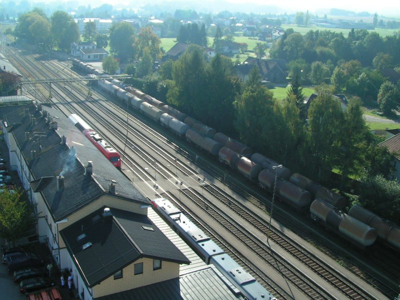 Bahnhof der Stadt Ried im Innkeis aus der Vogelperspektive; 070922