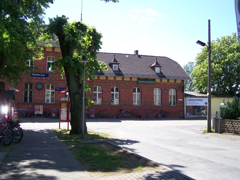 Bahnhofsgebeude von Storkow Aufgenommen am 19 Mai 08