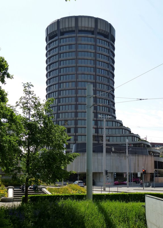 Basel Der Biz Turm Sitz Der Bank Fur Internationalen