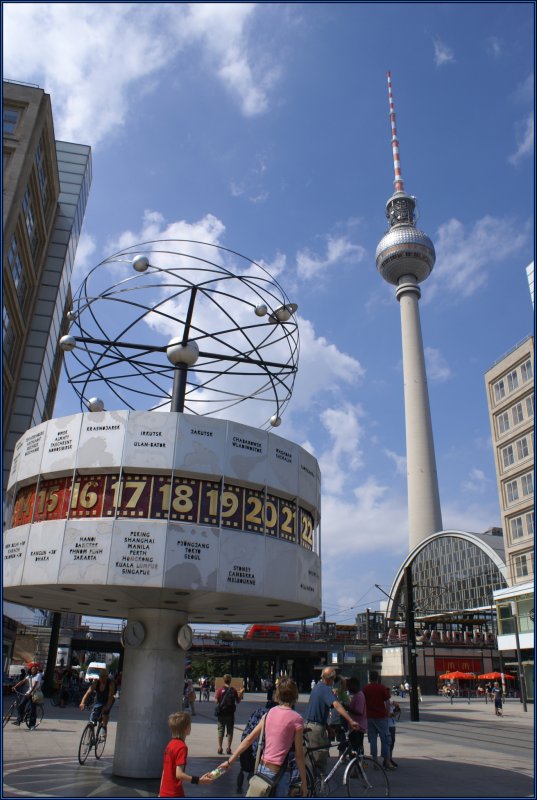 Berlin - Alexanderplatz, Weltzeituhr und Fernsehturm