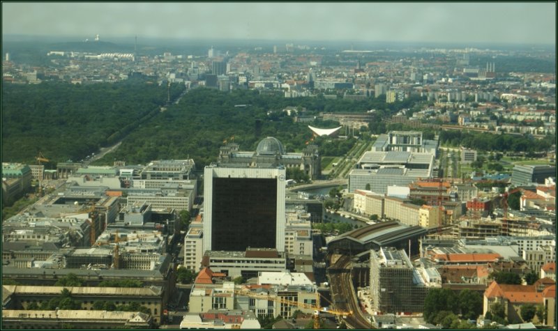 Berlin - Blick vom Fernsehturm in Richtung Westen 