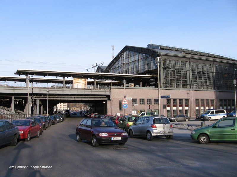 BERLIN, Blick zum Bahnhof Friedrichstrasse
2007