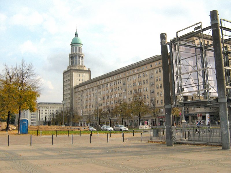 BERLIN, Karl-Marx-Allee - Herbst 2008