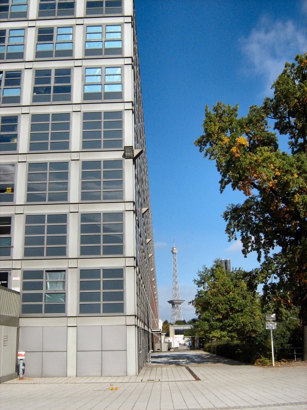 BERLIN, Messegelnde mit Blick zum Funkturm, September 2008