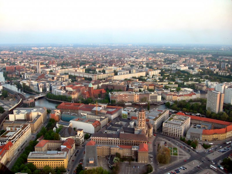 BERLIN von oben. Blick vom Fernsehturm, 4. 5. 2006