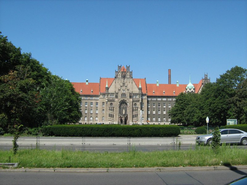 Berlin-Wedding, Gericht mit Parkanlage    16. 7. 2007