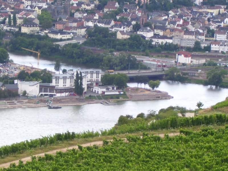 Blick auf Bingen mit der Mündung der Nahe in den Rhein; 24.07.2007