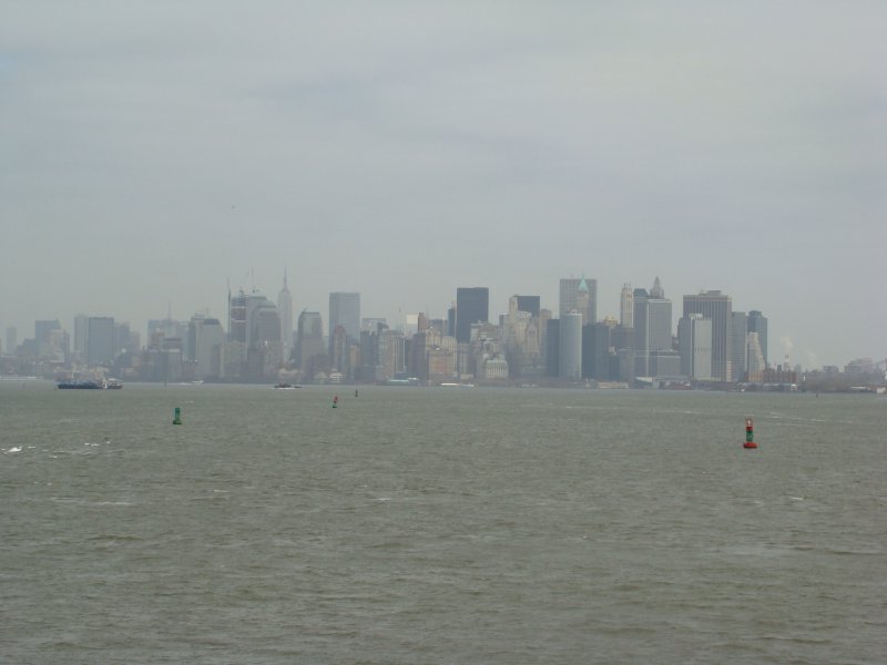 Blick auf Manhattan von der Staten Island Ferry. Aufgenommen am 08.04.08