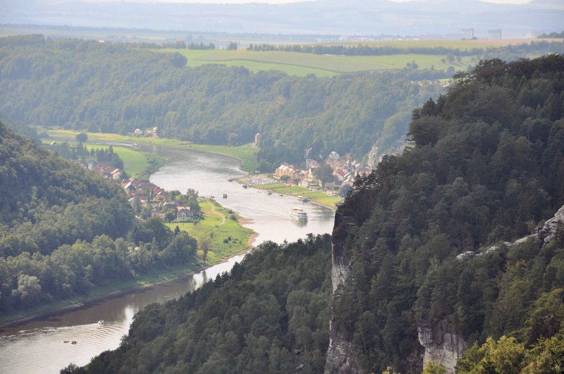 Blick von der Bastei Richtung Stadt Wehlen - 02.09.2009