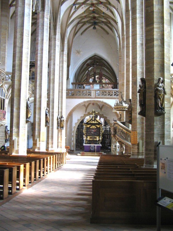 Blick in den Freiberger Dom mit seinem wundervollen Altar, 07.04.07