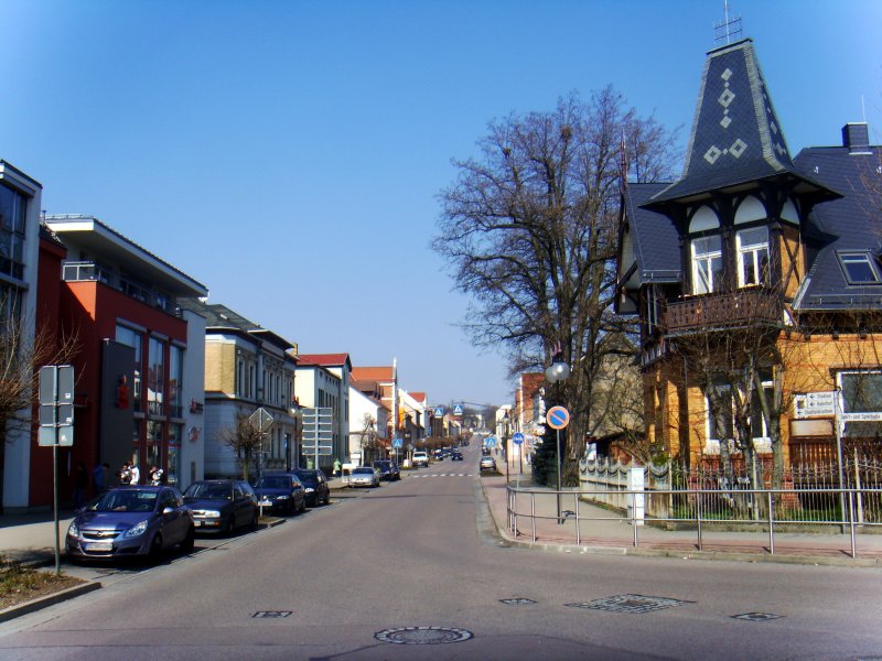 Blick in die Schkeuditzer Bahnhofstrae am 01.04.2009