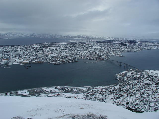 Blick vom Storsteinen auf Tromsø im Winter; 17.03.2002