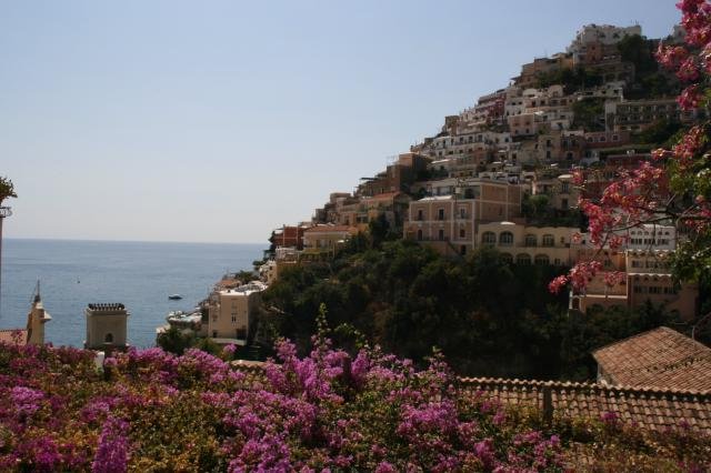 Blick ueber Positano zum Golf.