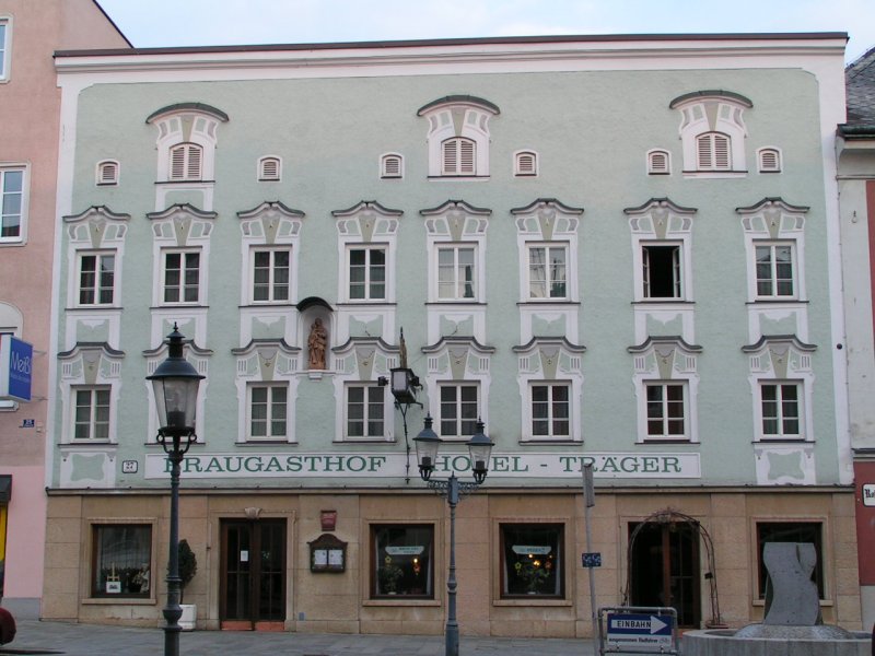 Braugasthof Hotel TRGER; 
in welchem die lteste Weibierbrauerei sterreichs (Brauerei Ried) ihren Ursprung haben soll
