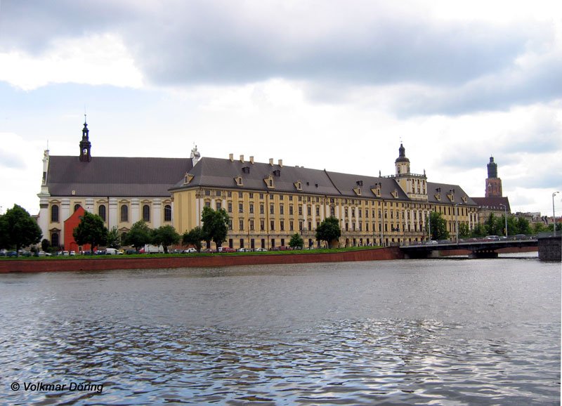 Breslau (Wroclaw), Blick über die Oder (Odra) zur Universität (Uniwersytet), 31.05.2005
