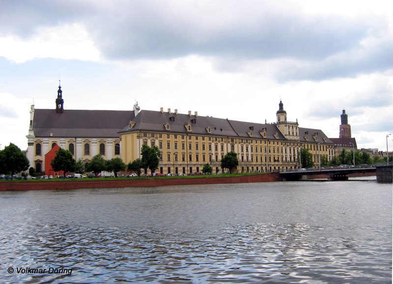 Breslau (Wroclaw), Blick ber die Oder (Odra) zur Universitt (Uniwersytet), 31.05.2005
